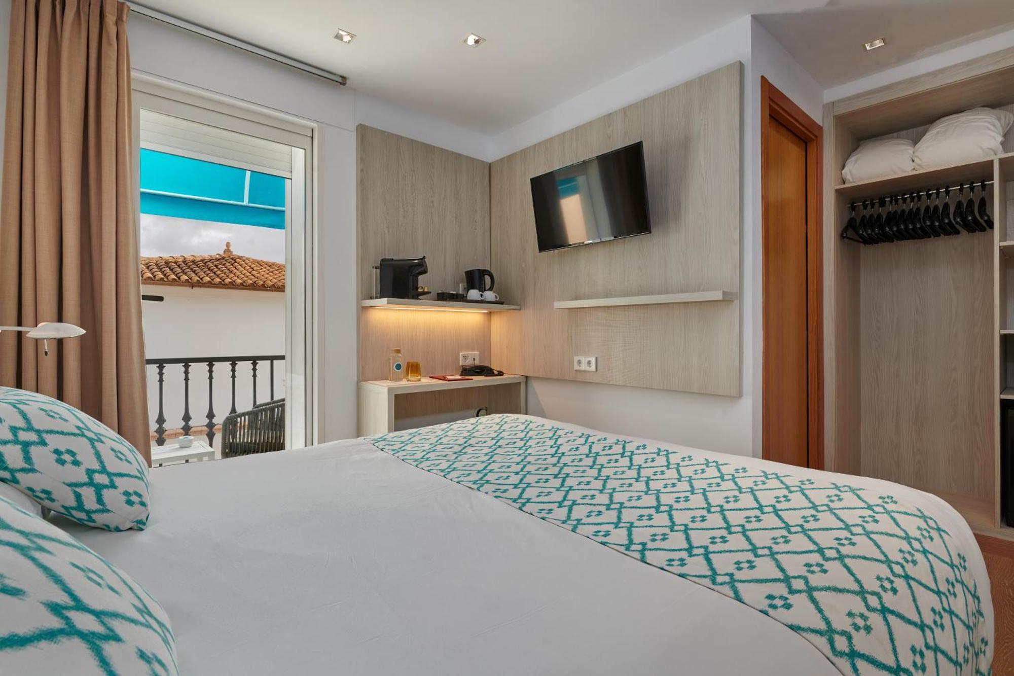 Hotel Colonial Colonia de Sant Jordi Buitenkant foto