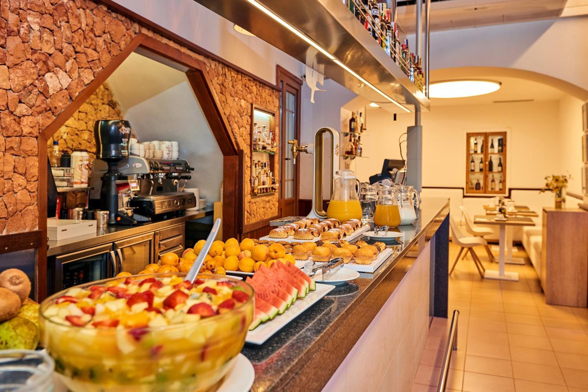Hotel Colonial Colonia de Sant Jordi Buitenkant foto
